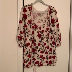 Midi sleeve sweater with rose pattern